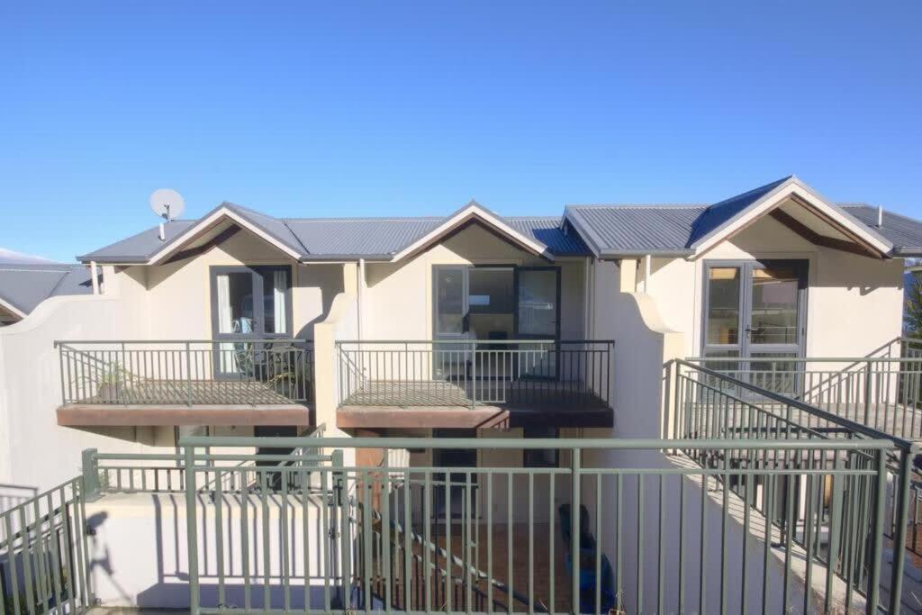 Modern 3 Bedroom With Stunning Postcard Views! Queenstown Exterior photo